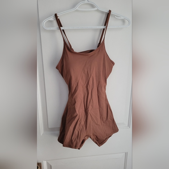 Bodysuit (M) - Picture 1 of 4